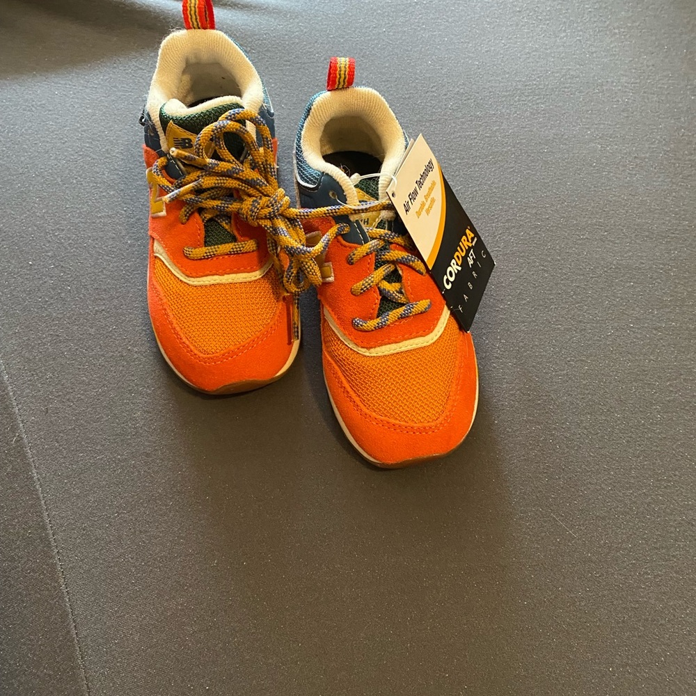 NEW BALANCE Kids' 997h Sneaker In Vintage Orange size 9.5